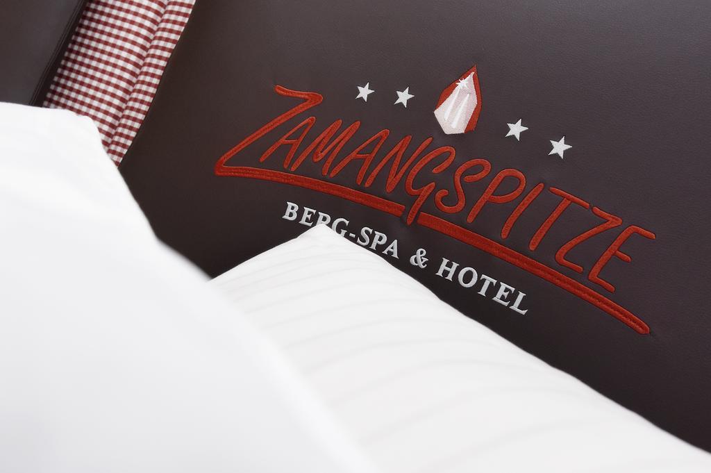 Berg-Spa & Hotel Zamangspitze Sankt Gallenkirch Exterior foto