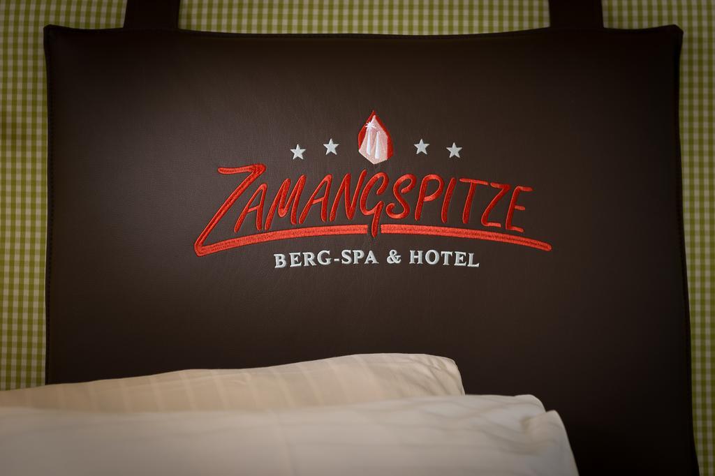 Berg-Spa & Hotel Zamangspitze Sankt Gallenkirch Exterior foto